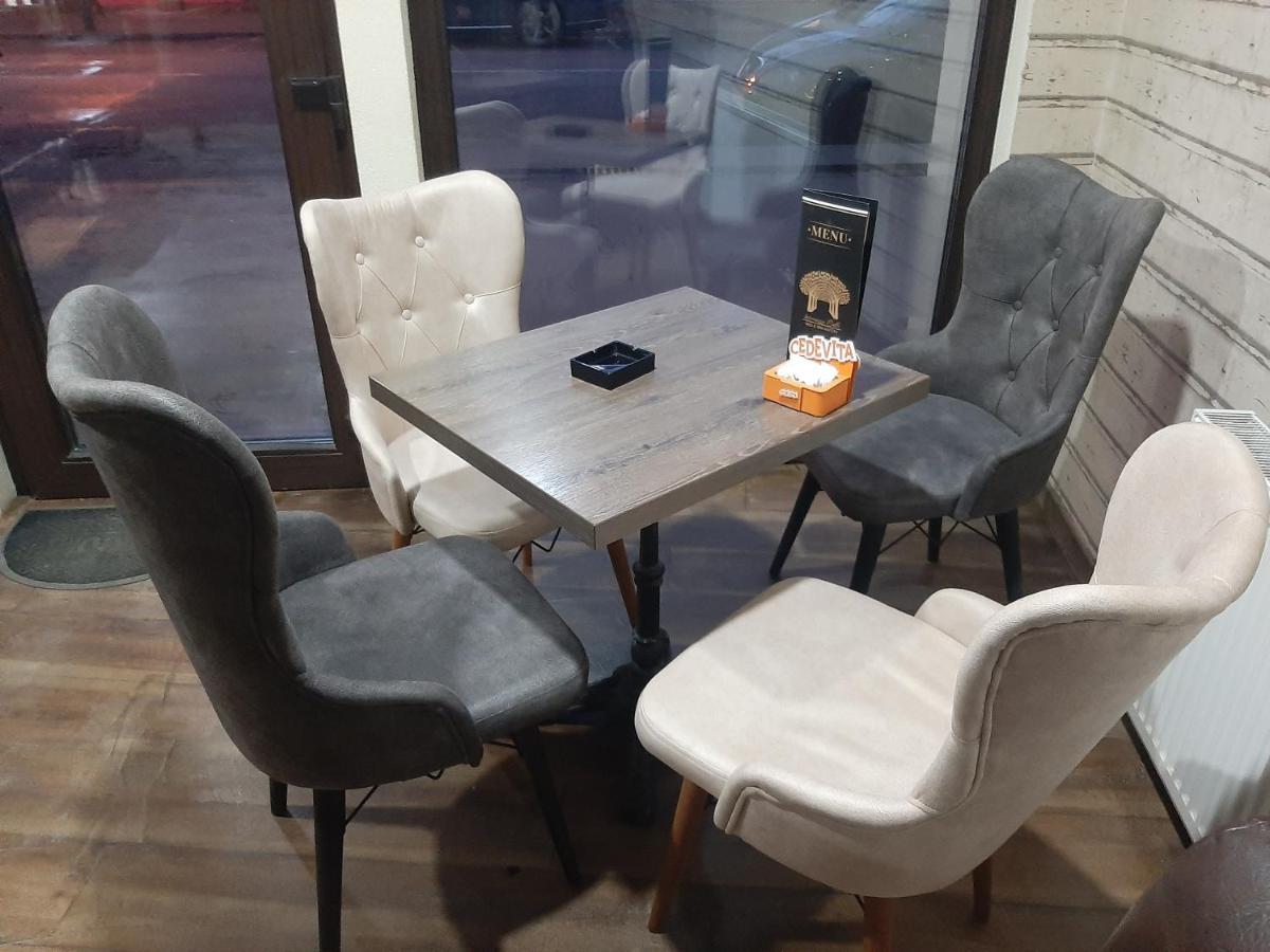 Kikinda Bed&Breakfast Intermezzo Caffe المظهر الخارجي الصورة