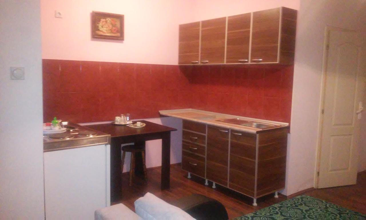 Kikinda Bed&Breakfast Intermezzo Caffe المظهر الخارجي الصورة