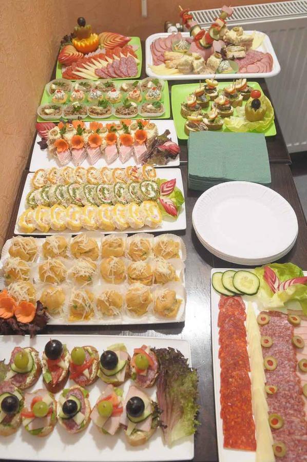 Kikinda Bed&Breakfast Intermezzo Caffe المظهر الخارجي الصورة