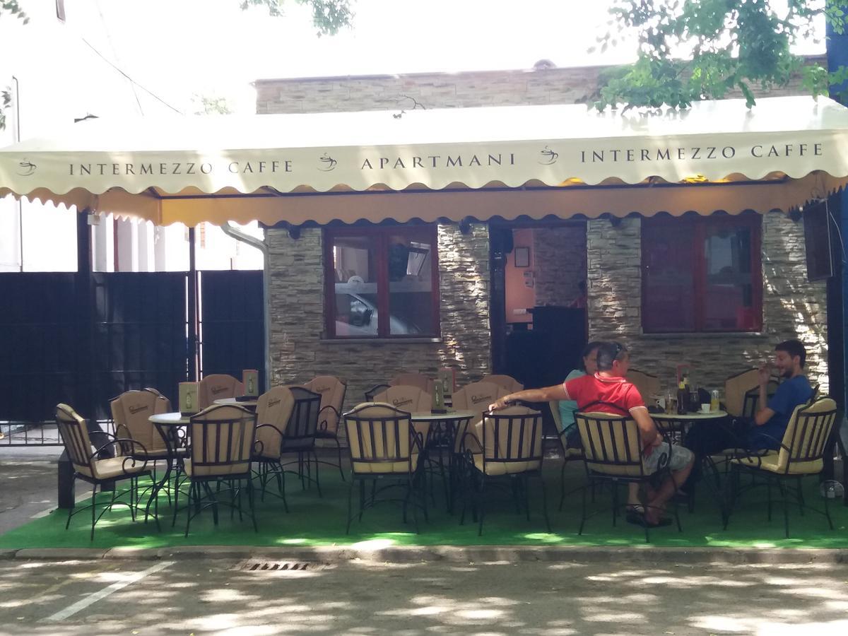 Kikinda Bed&Breakfast Intermezzo Caffe المظهر الخارجي الصورة